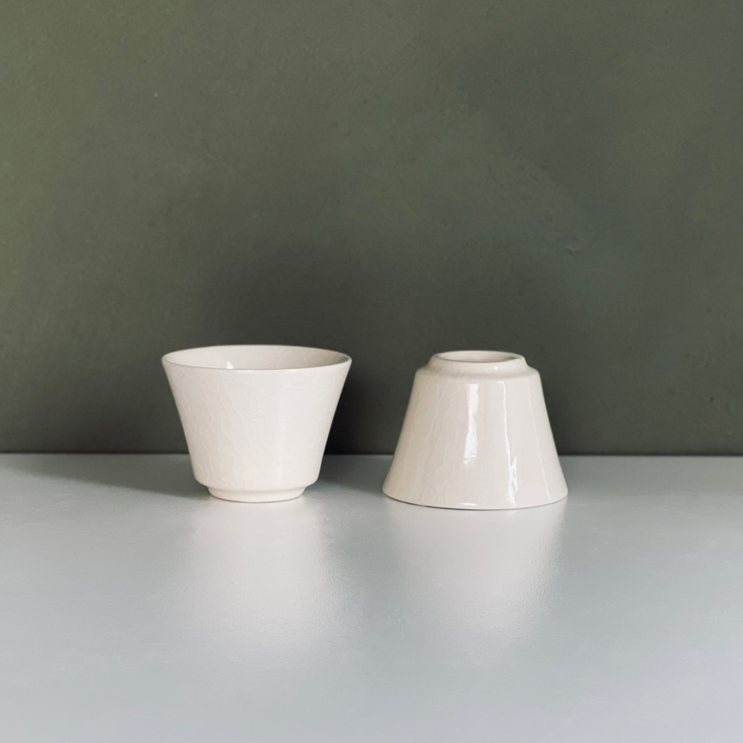 碗高台貫入イメージ